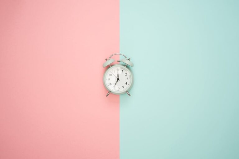 SEC Delays Trump-Backed Bitcoin ETF as Crypto Approvals Slow